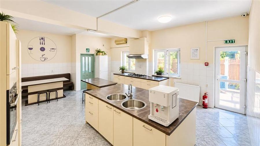 Spațiu comercial, de 684 mp, în Central