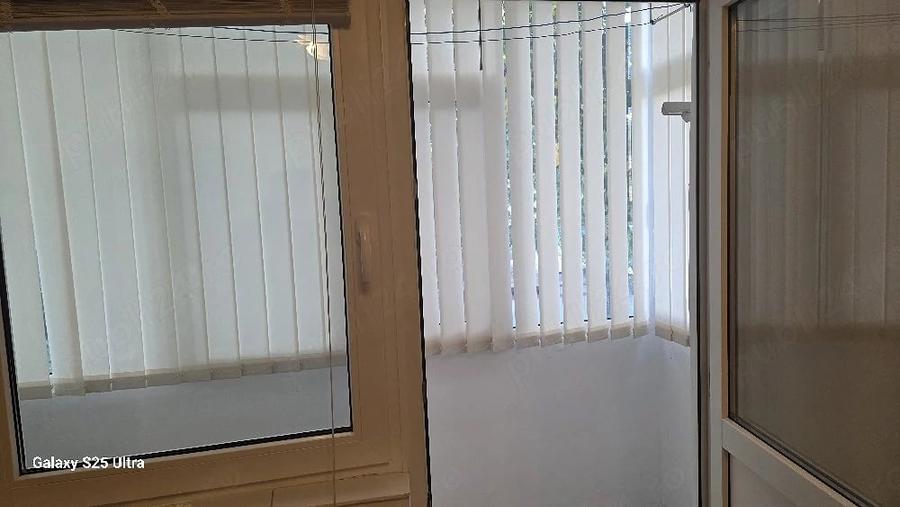 Apartament cu 3 camere decomandat în Horia