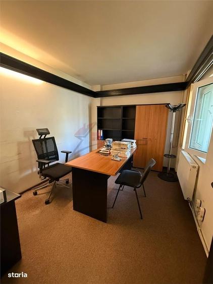 Apartament cu 4 camere decomandat în Moara de foc