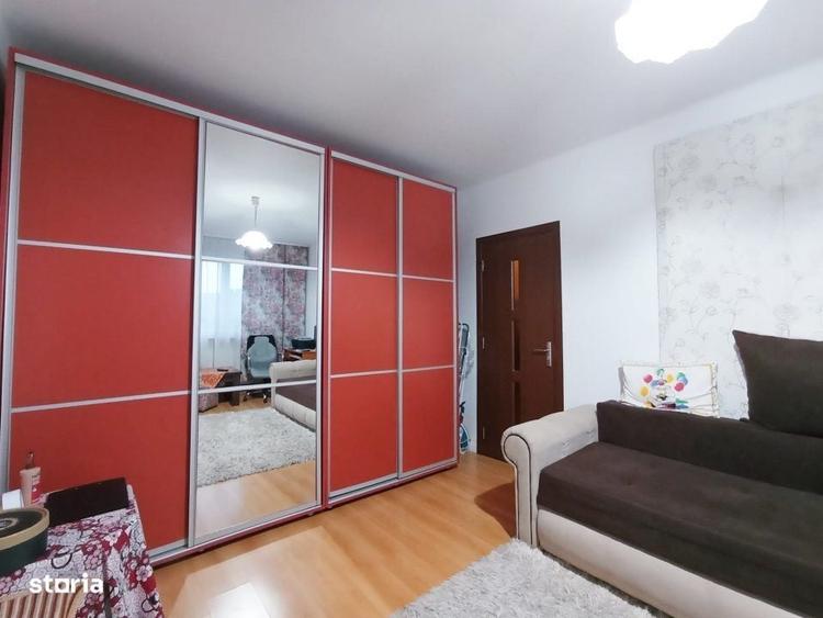 Apartament cu 2 camere semidecomandat în Horea