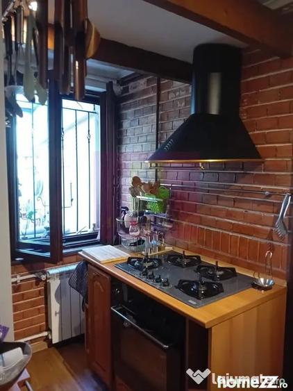 Casă cu 4 camere cu Teren 150 Mp în Victoriei