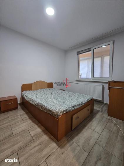 Apartament cu 2 camere semidecomandat în Tei