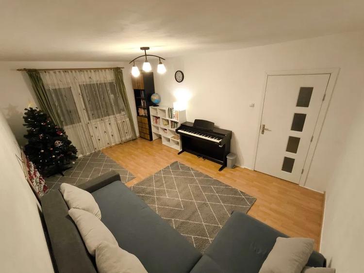 Apartament cu 3 camere, mobilat în Zorilor — fotografia 1