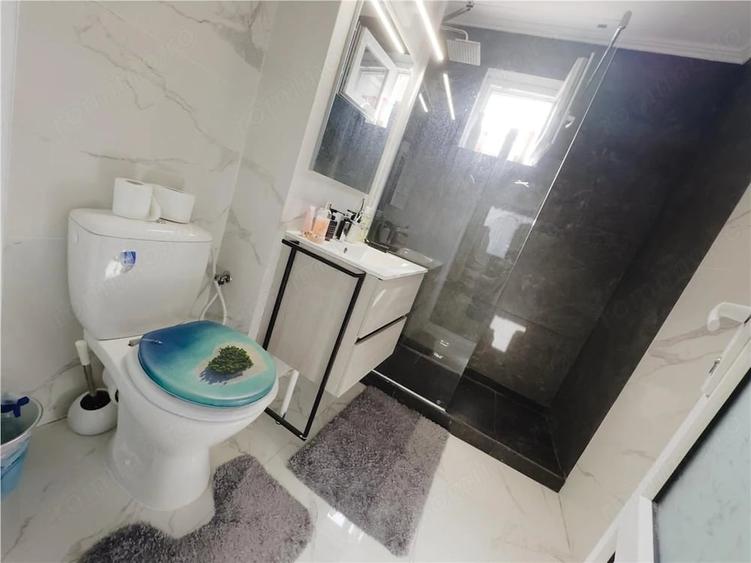 Apartament cu 4 camere decomandat în Turnătorie