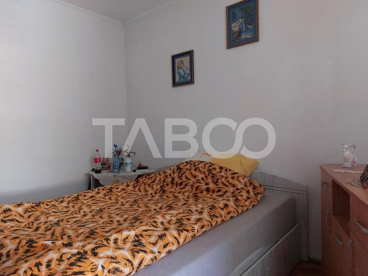Apartament 62 mp 3 camere etaj 3 balcon pivnita Piata Noua Cisnadie - 4
