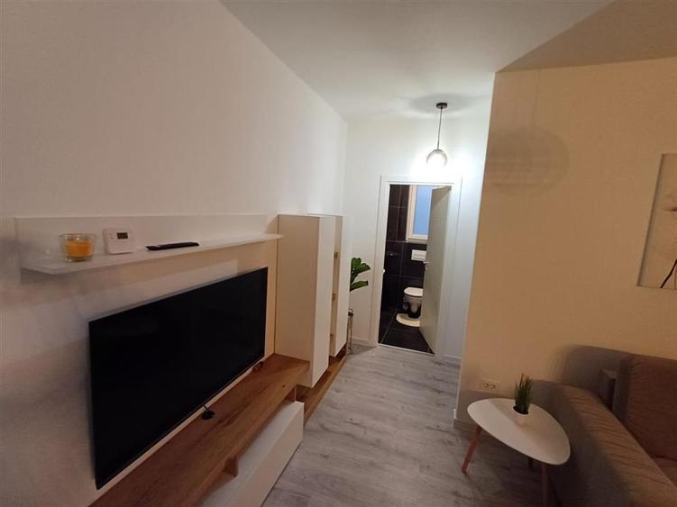 Apartament cu 2 camere semidecomandat în Lunca Cetățuii