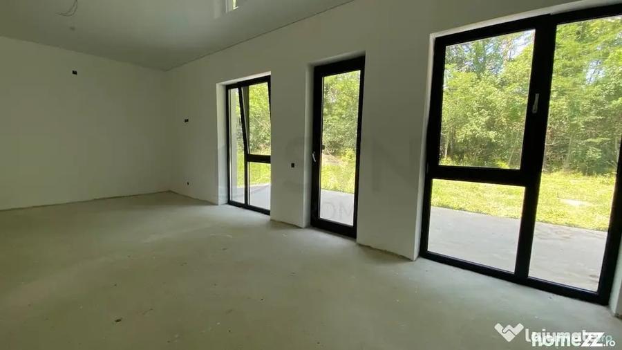 Casă cu 5 camere cu Teren 580 Mp în Bucov