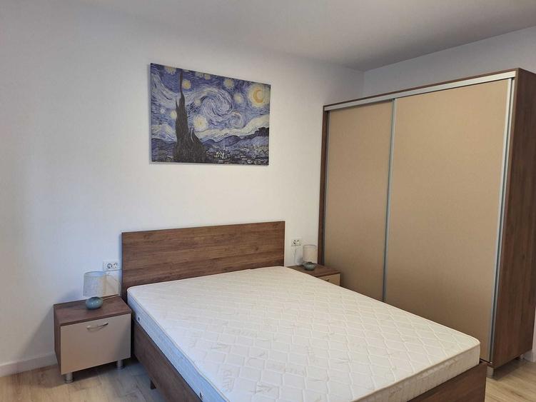 Casă cu 2 camere decomandat cu Centrală Termică în Central