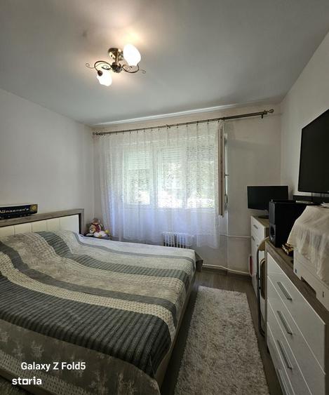 Apartament cu 3 camere decomandat în Nord