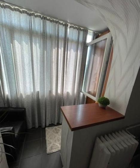 Apartament cu 2 camere semidecomandat, mobilat în Băneasa