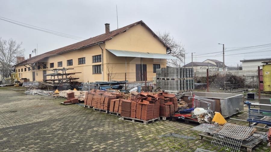 Spațiu industrial, de 4,000 mp, în Cloșca