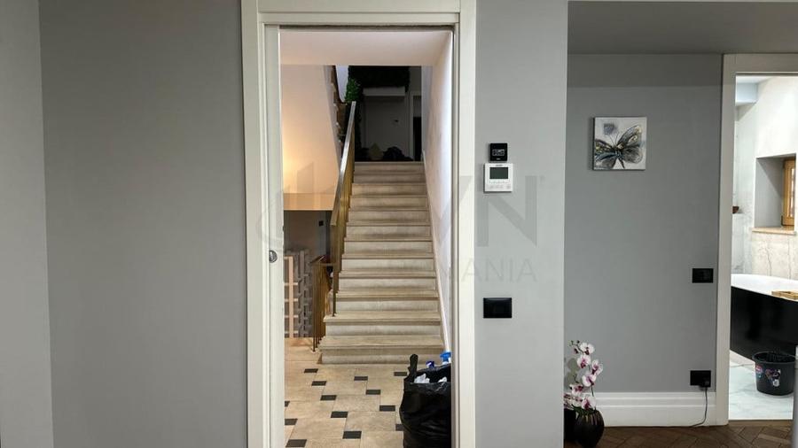 Casă cu 5 camere cu Teren 258 Mp în Dorobanți