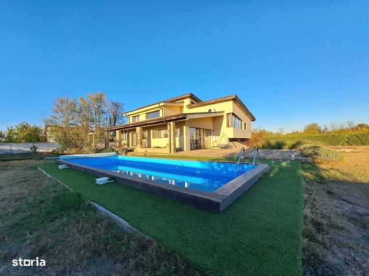 Casă cu 4 camere cu Teren 2500 Mp în Samurcași
