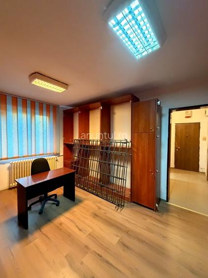 Pantelimon Spatiu de birouri 3 camere Mega Mall 5 min