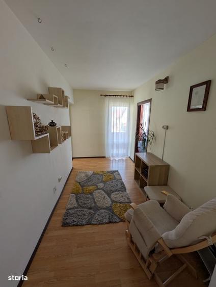 Apartament cu 3 camere în Florești