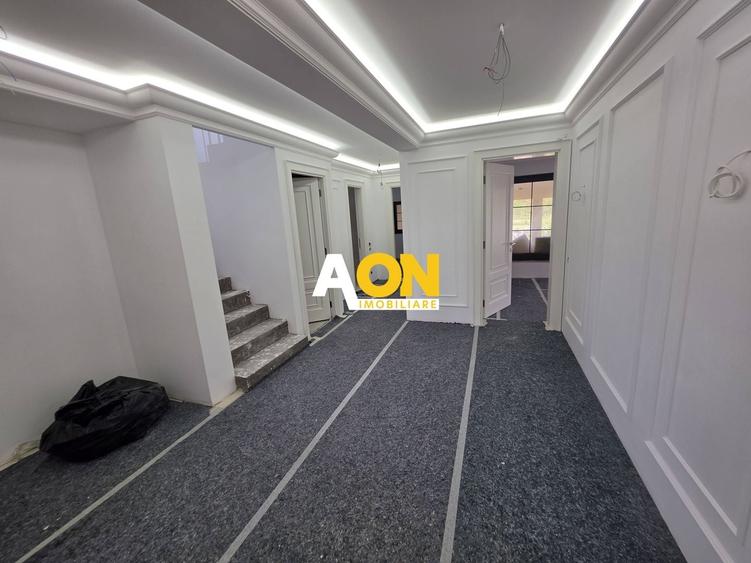 Casă individuală cu 6 camere cu Canalizare în Bărăbanț
