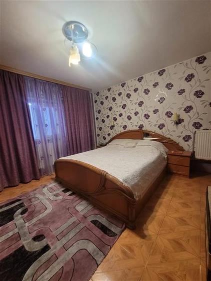 Casă cu 3 camere cu Canalizare în Palas