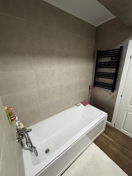 Apartament cu 2 camere decomandat în Rediu