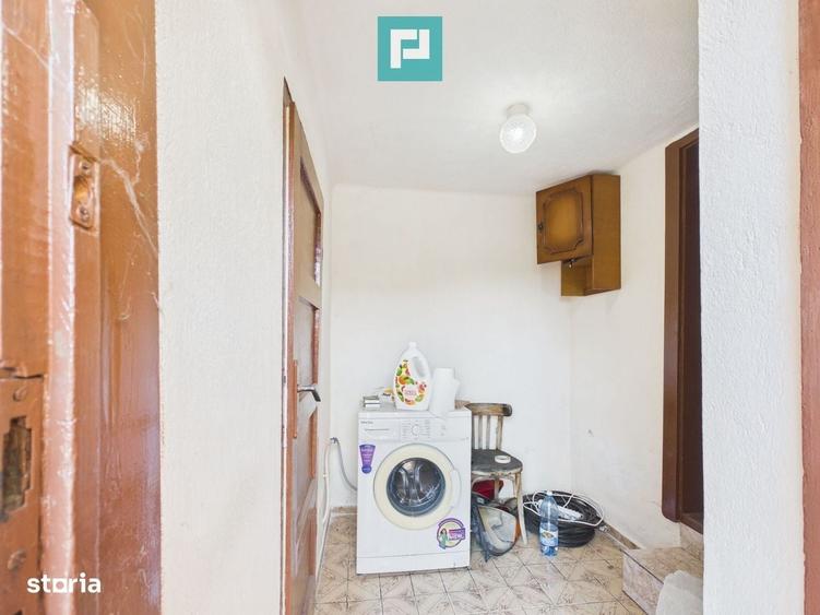 Casă cu 3 camere în Remetea Mică
