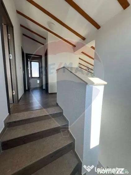 Casă cu 5 camere cu Teren 450 Mp în Nord