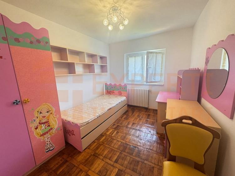 Apartament cu 3 camere decomandat, mobilat în Tomis III