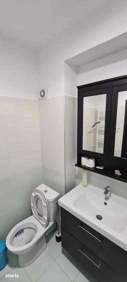 Apartament cu 3 camere decomandat în