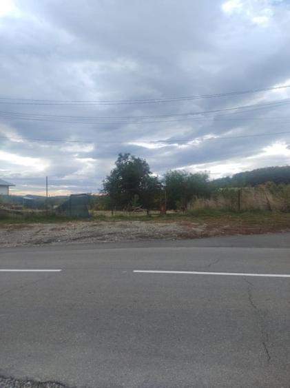 Teren Construcții intravilan de 2050 mp, în Vălenii de Munte