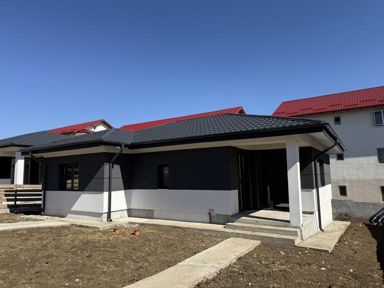 Casă individuală cu 3 camere cu Teren 500 Mp în Lunca Cetățuii