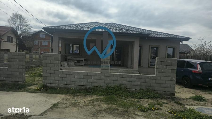 Casă cu 4 camere cu Teren 455 Mp în Bradu