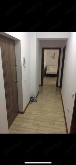 Apartament cu 2 camere decomandat în 1 Mai