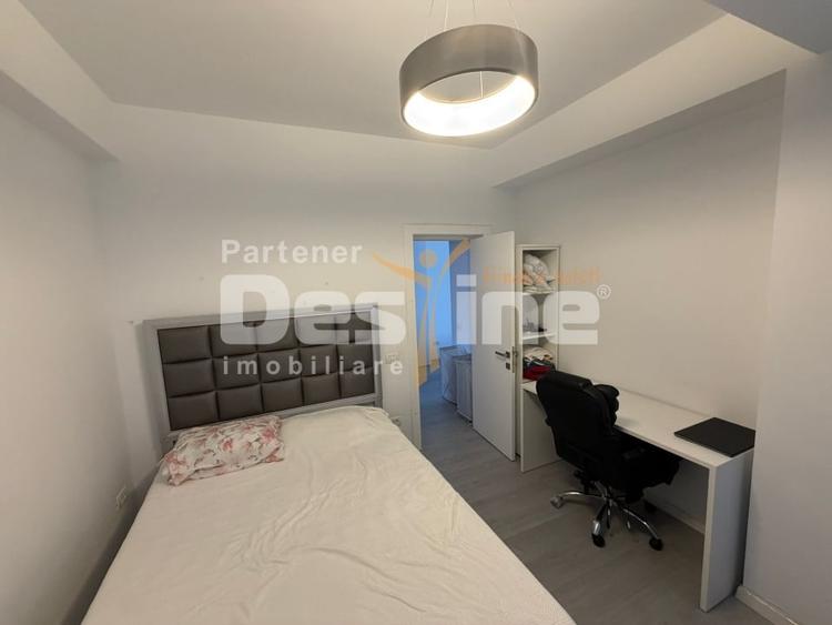 Apartament cu 3 camere, mobilat în Craiovița Nouă