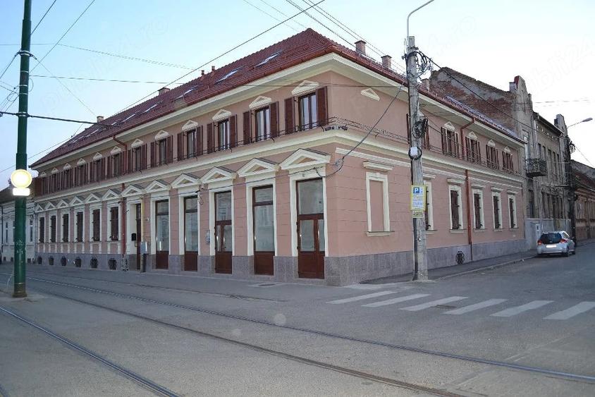 Spațiu comercial, de 67 mp, în Central