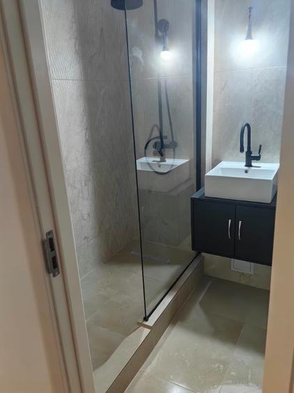 Apartament cu 2 camere decomandat în Crângași