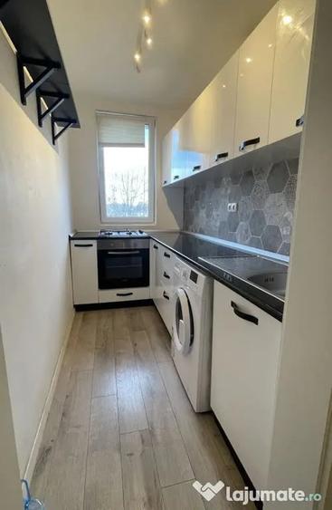 Apartament cu 2 camere semidecomandat în 1 Mai