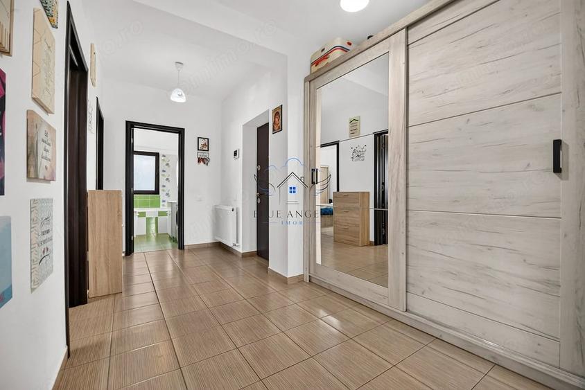 Apartament cu 3 camere decomandat în Sânpetru
