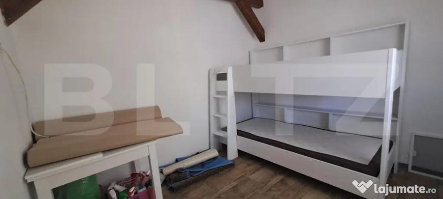 Casă cu 4 camere cu Teren 6500 Mp în Feldioara