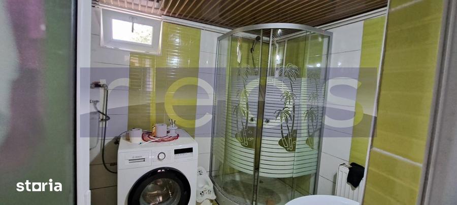 Casă cu 5 camere cu Teren 1100 Mp în Central