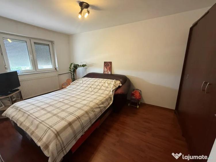 Apartament cu 2 camere semidecomandat în Lipovei