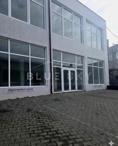 Spațiu comercial, de 464 mp, în Casa de Cultură