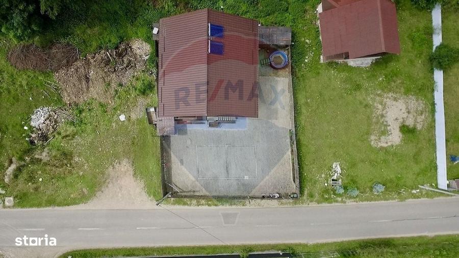 Casă cu 4 camere cu Teren 500 Mp în Măguri