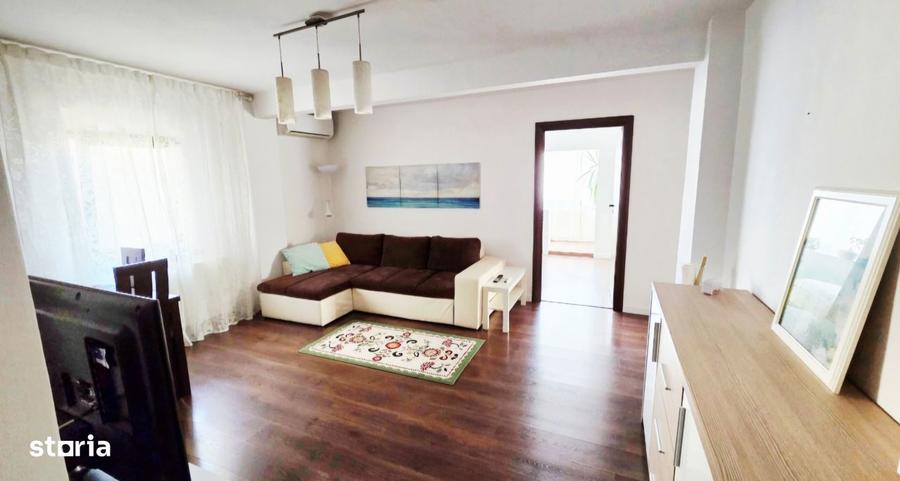 Apartament cu 3 camere, mobilat în Tei
