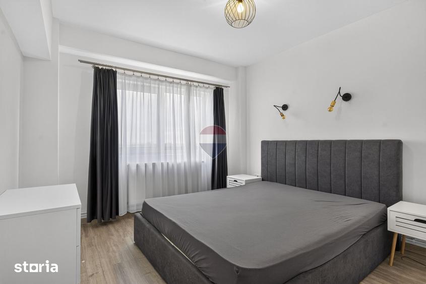 Apartament cu 4 camere în Polivalentă