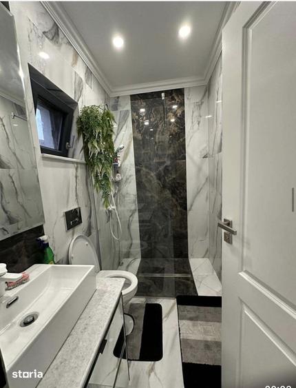 Casă cu 4 camere cu Teren 560 Mp în Malu Mare