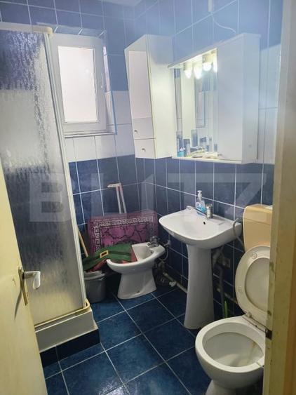 Apartament cu 2 camere semidecomandat, mobilat în Est