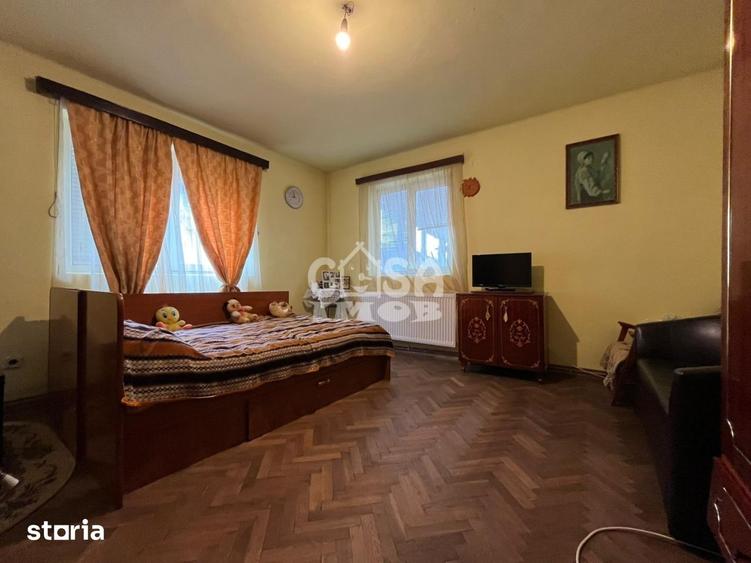 Casă cu 4 camere decomandat cu Teren 980 Mp în Sud