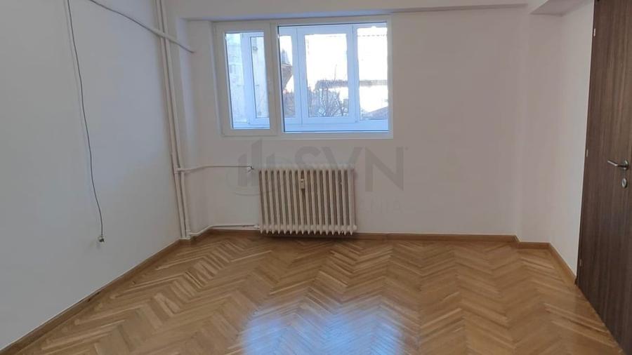 Apartament cu 3 camere decomandat în Dorobanți