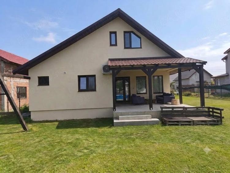 Casă cu Teren 880 Mp în Dudeștii Noi