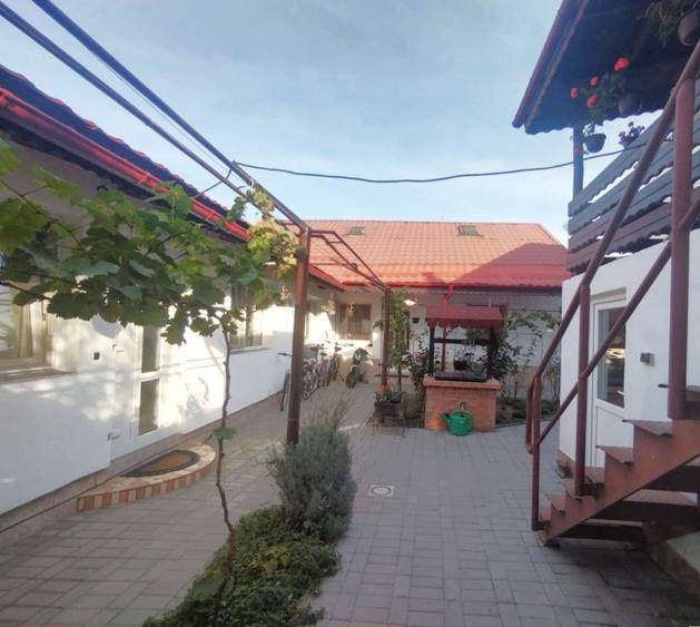 Casă individuală cu 5 camere cu Teren 516 Mp în Girocului