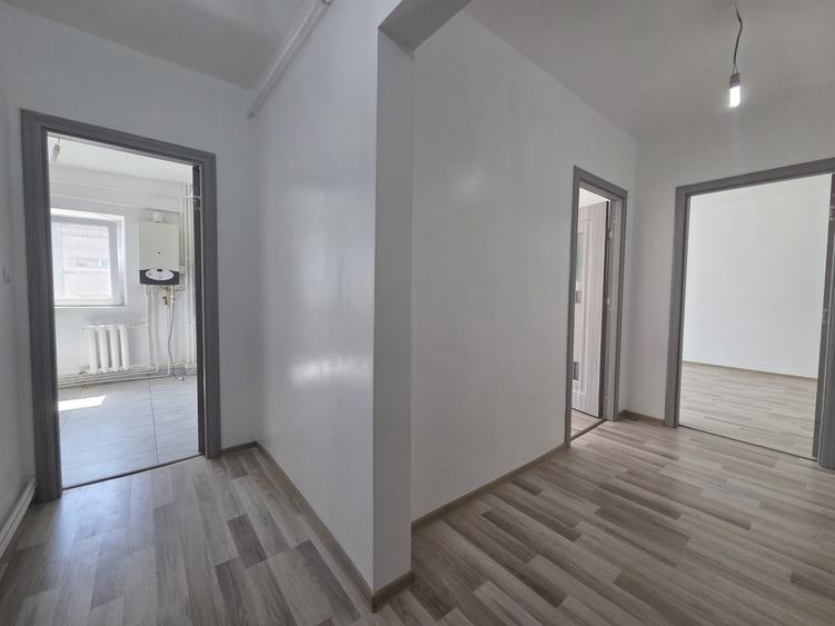 Apartament cu 2 camere decomandat în Mircea cel Bătrân — fotografia 1