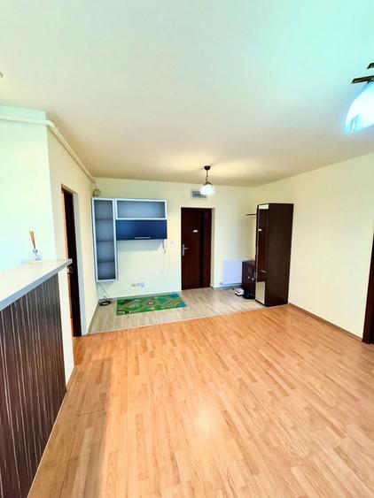 Apartament cu 2 camere semidecomandat, mobilat în Giroc